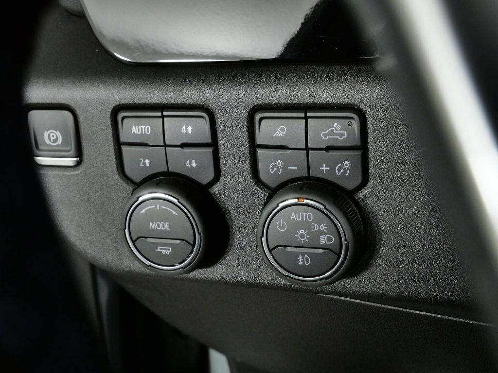 Thumbnail: 2025 Chevrolet Silverado 1500 - 44