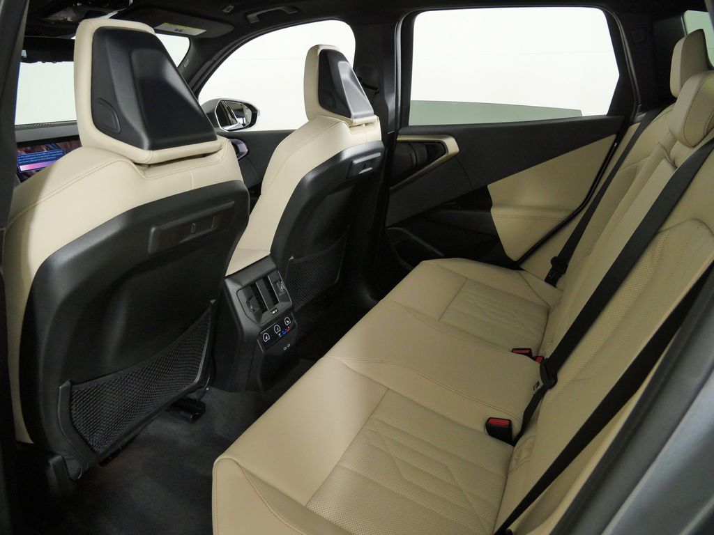 Thumbnail: 2025 BMW X3 - 34