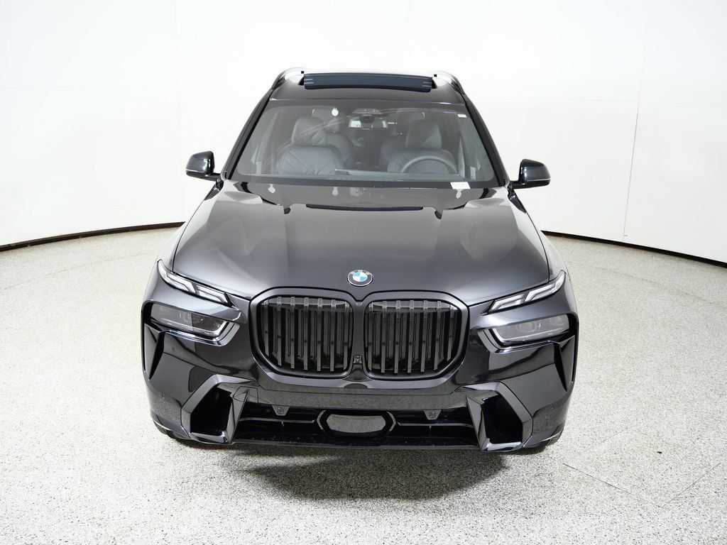 Thumbnail: 2026 BMW X7 - 18