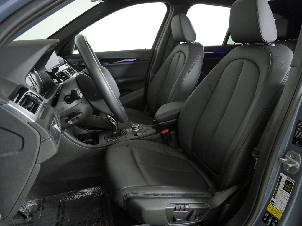 Thumbnail: 2021 BMW X1 - 34