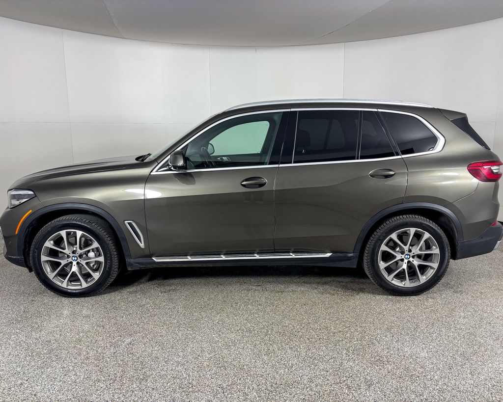 Thumbnail: 2020 BMW X5 - 6