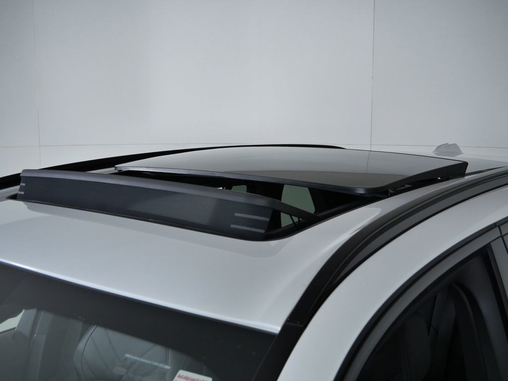 Thumbnail: 2026 BMW X5 - 18