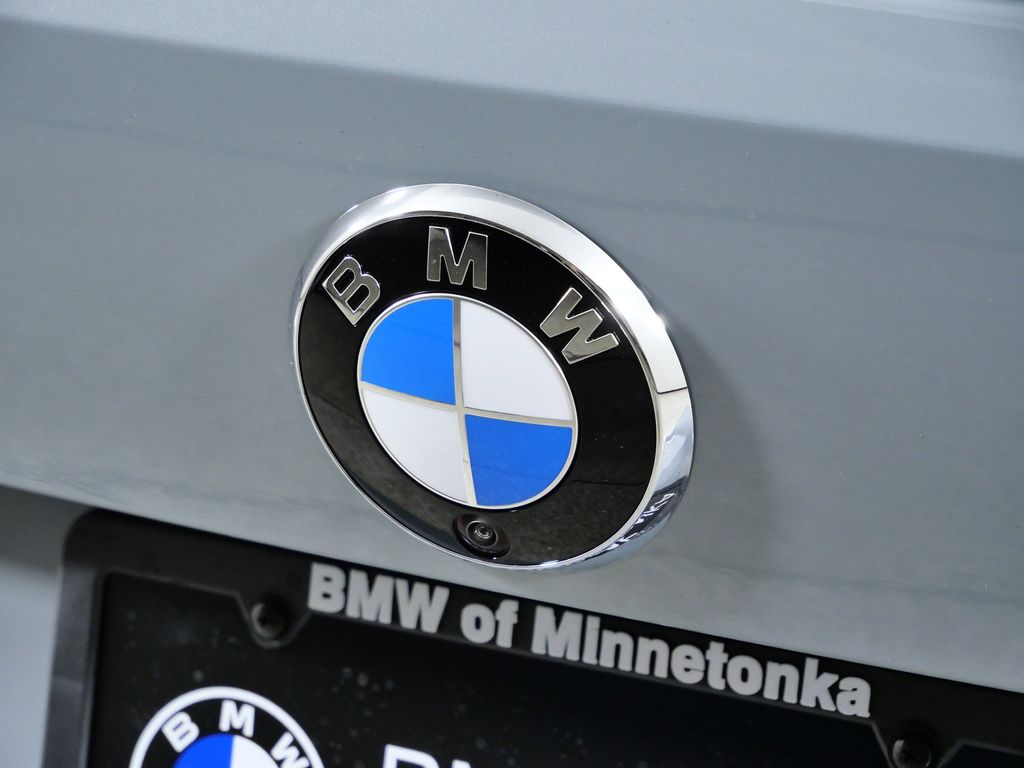 Thumbnail: 2026 BMW i4 - 11