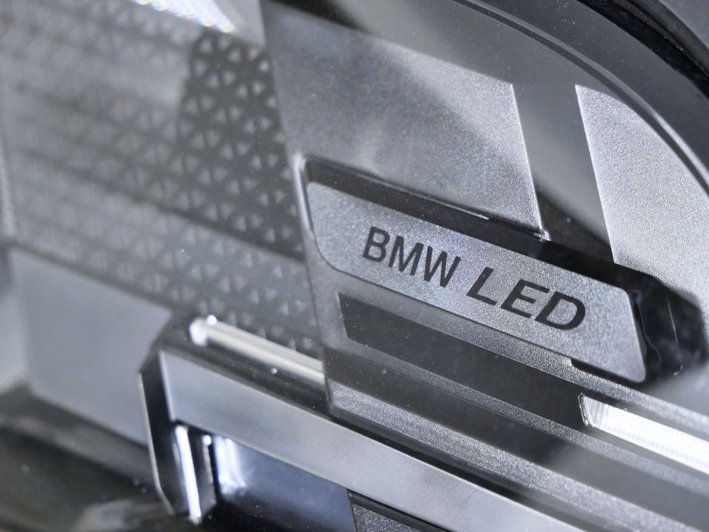 Thumbnail: 2026 BMW X5 - 4