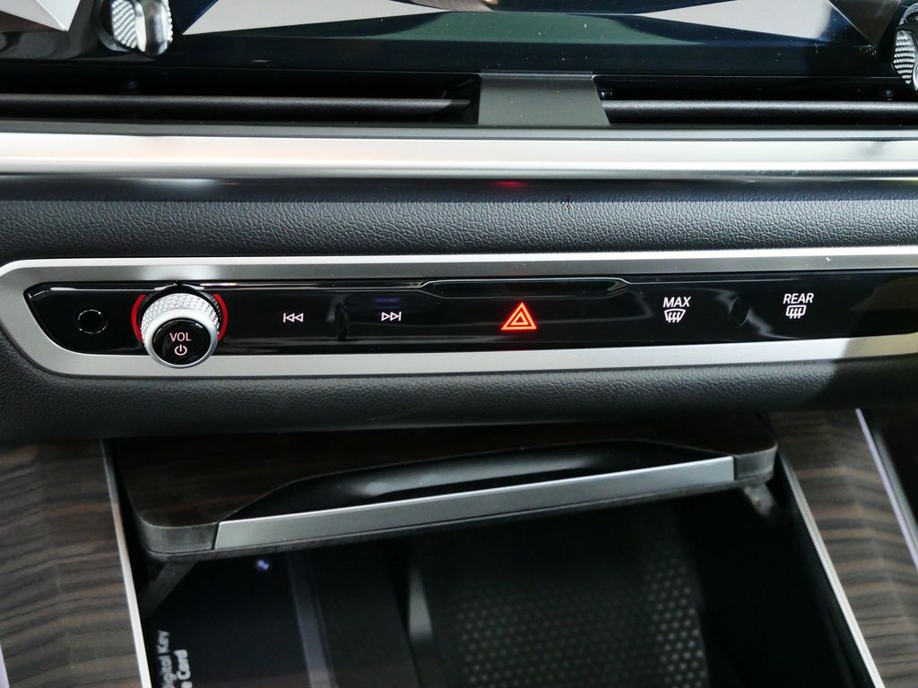 Thumbnail: 2026 BMW X5 - 47