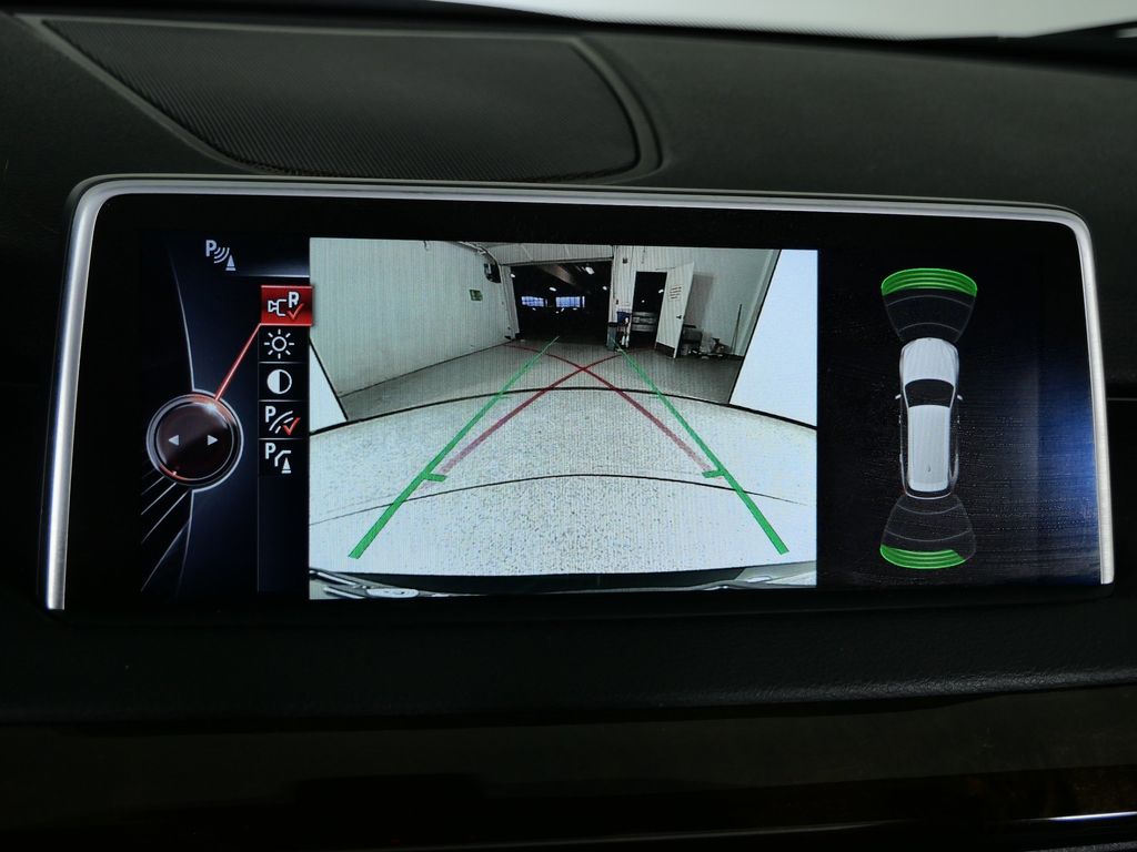 Thumbnail: 2016 BMW X5 - 50