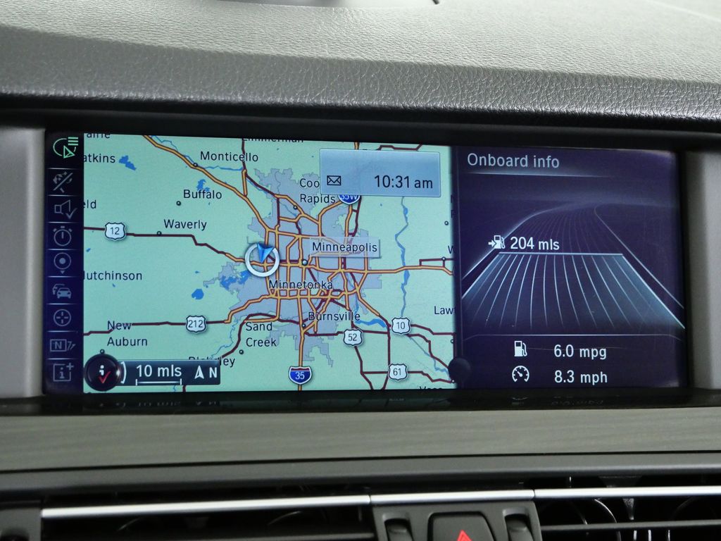 Thumbnail: 2013 BMW M5 - 43