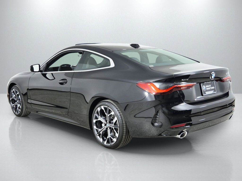 Thumbnail: 2025 BMW 4 Series - 14