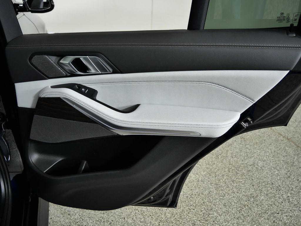 Thumbnail: 2026 BMW X5 - 25