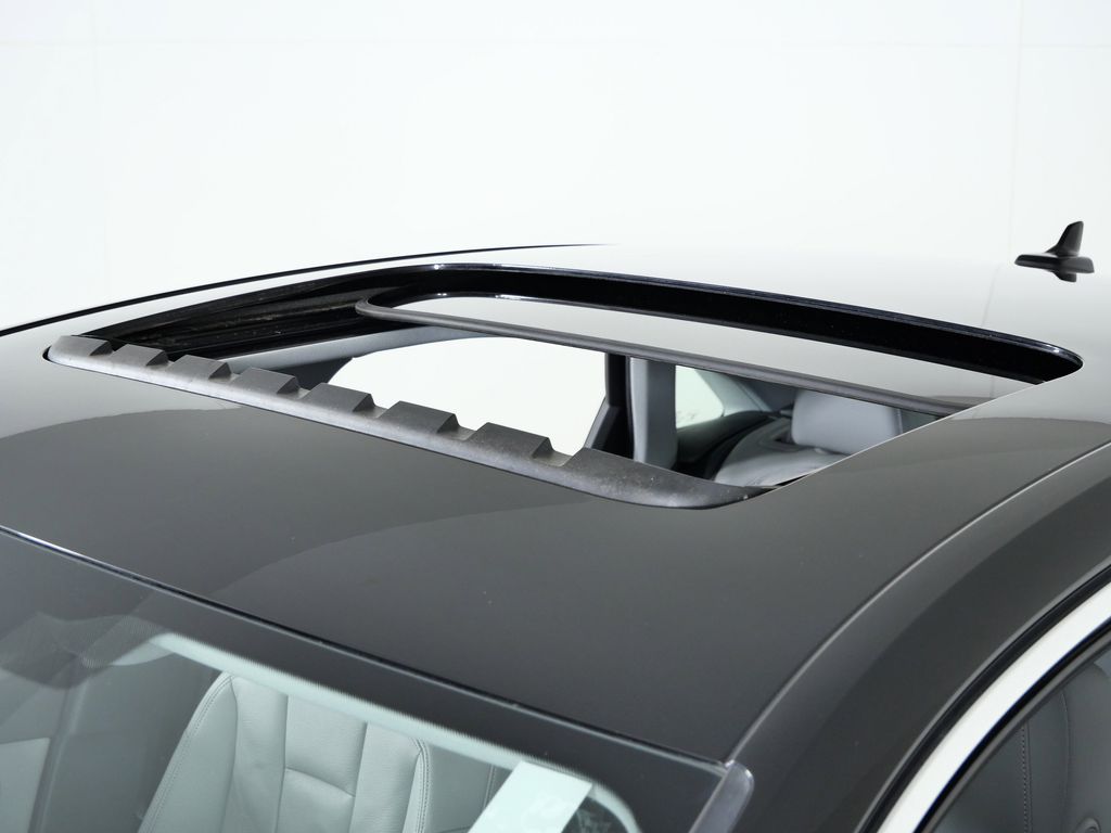 Thumbnail: 2018 Audi A4 - 19