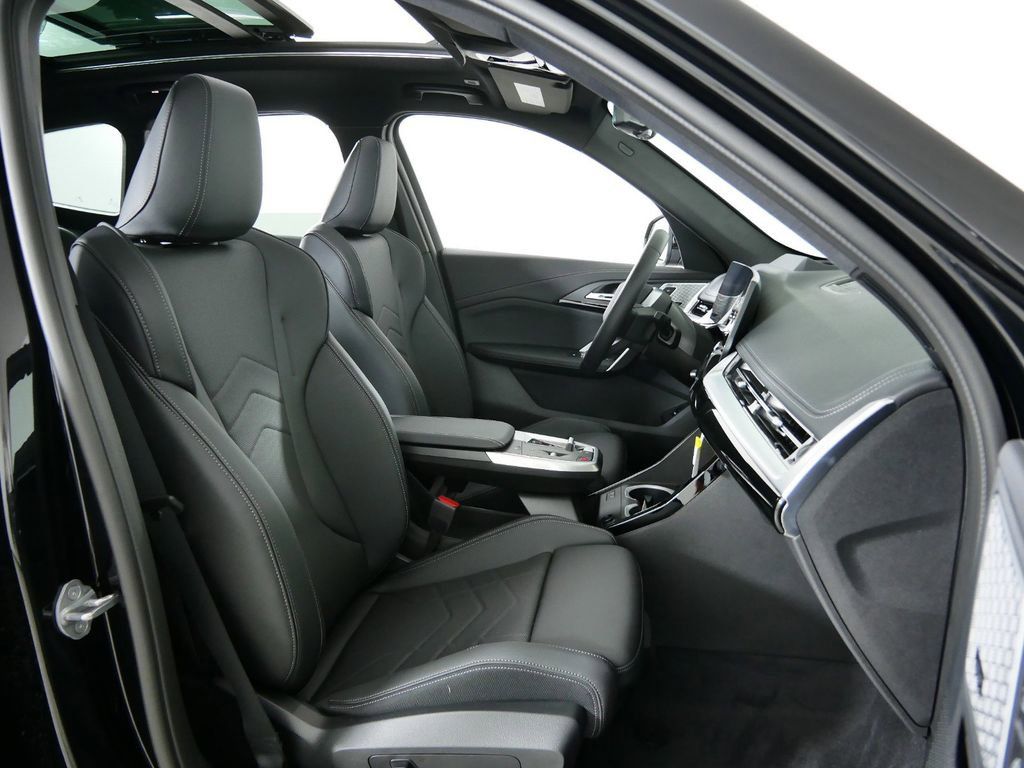 Thumbnail: 2025 BMW X1 - 27