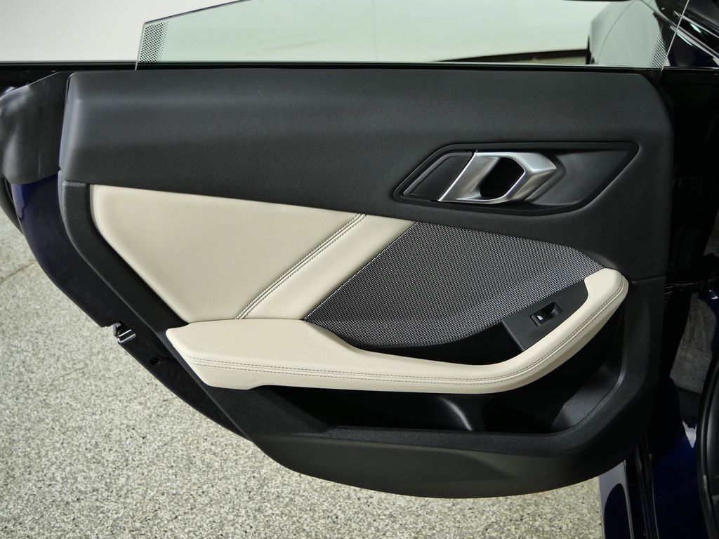 Thumbnail: 2025 BMW 2 Series - 32