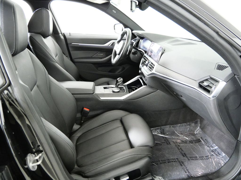 Thumbnail: 2023 BMW 4 Series - 21