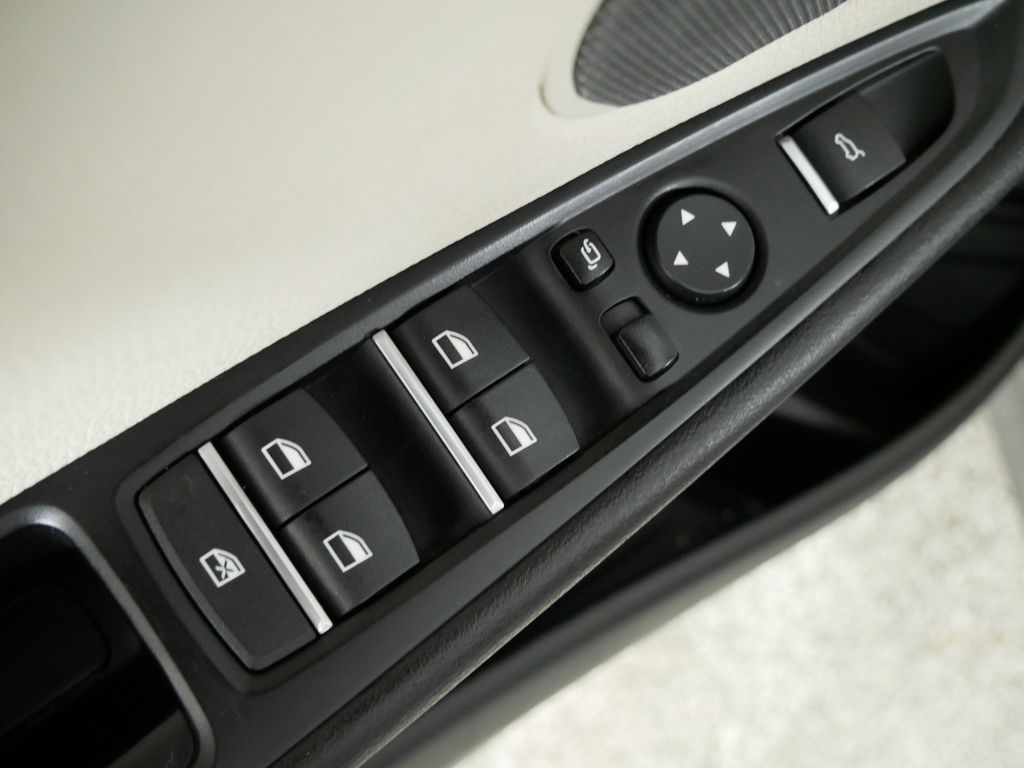 2016 BMW X5 xDrive35i 34