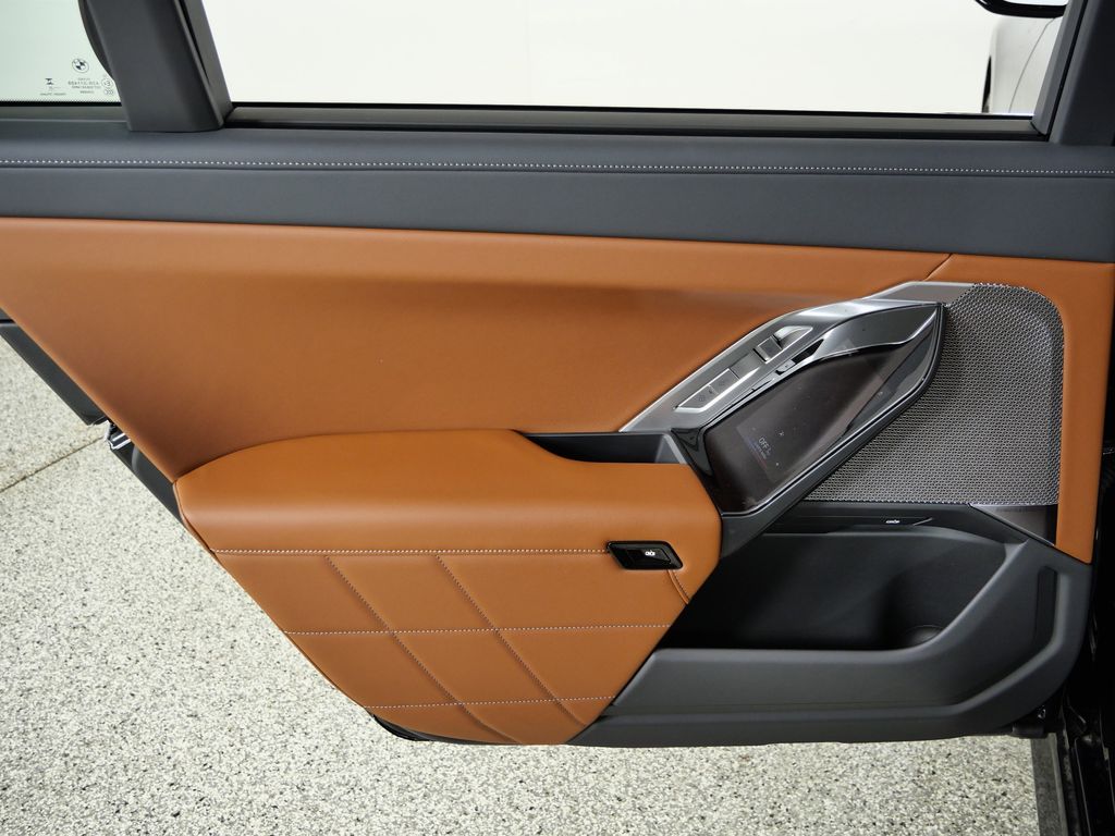 Thumbnail: 2026 BMW 7 Series - 30