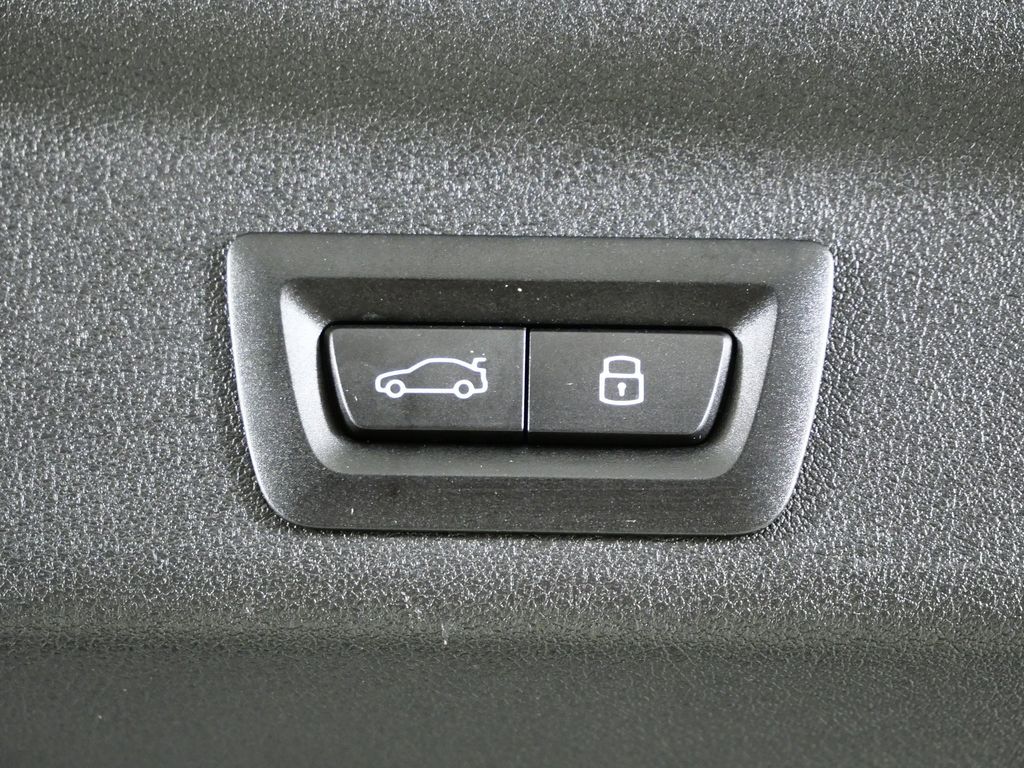 Thumbnail: 2025 BMW X1 - 32