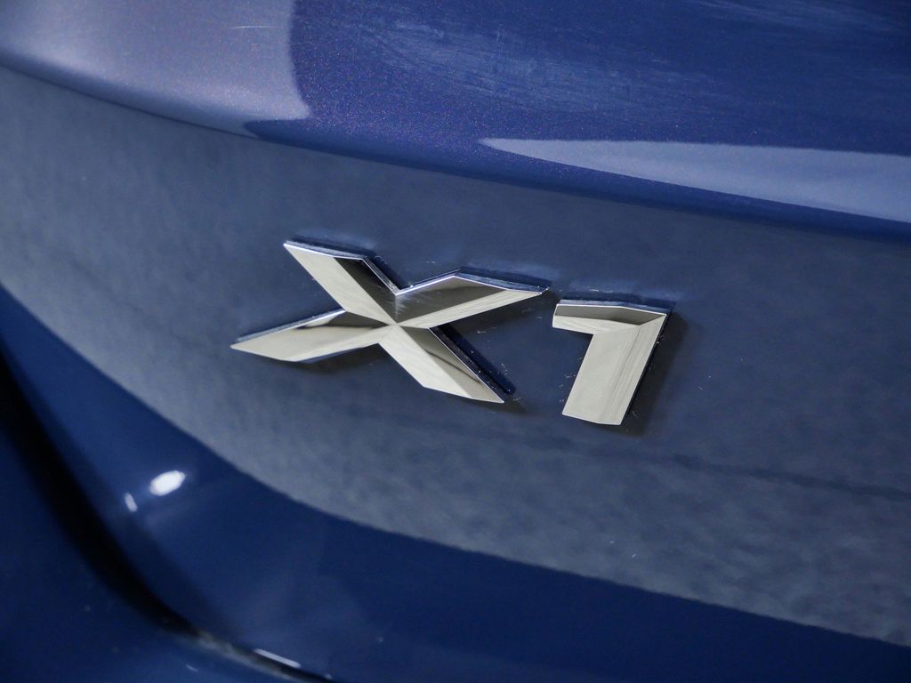 Thumbnail: 2026 BMW X1 - 13
