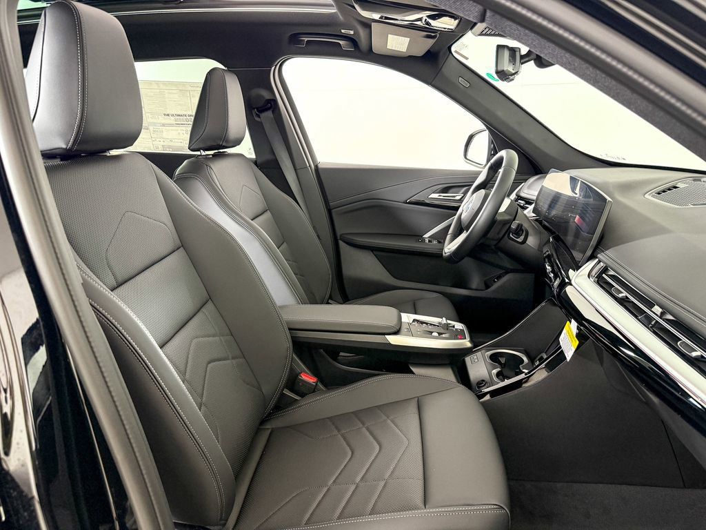 Thumbnail: 2025 BMW X1 - 22