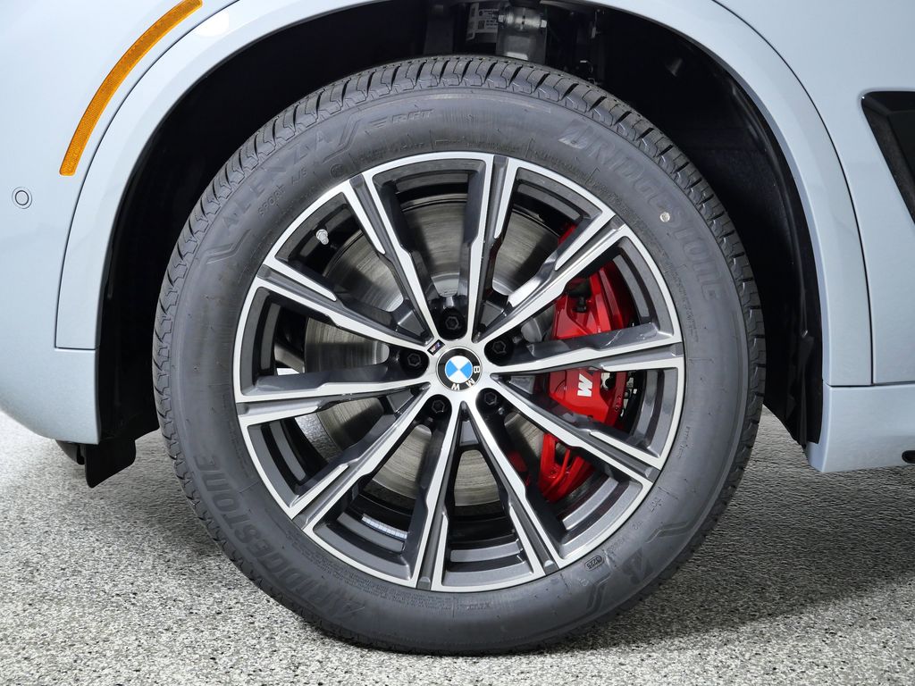 Thumbnail: 2026 BMW X5 - 17