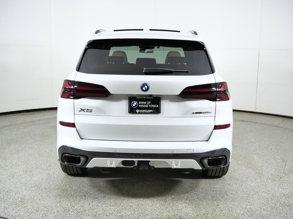 Thumbnail: 2026 BMW X5 - 10