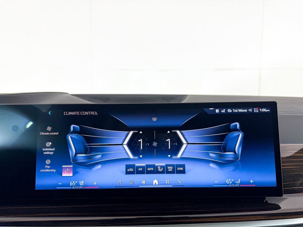 Thumbnail: 2026 BMW X7 - 46