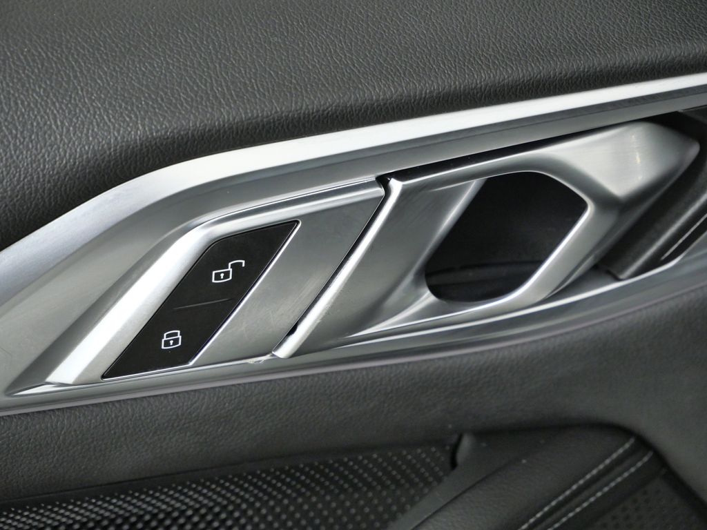 Thumbnail: 2025 BMW 4 Series - 38