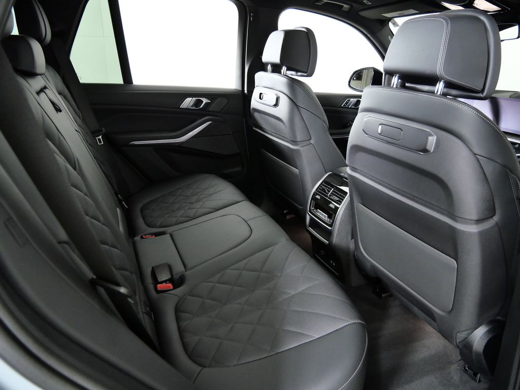 Thumbnail: 2024 BMW X5 - 31