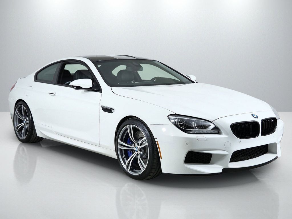 Thumbnail: 2015 BMW M6 - 8