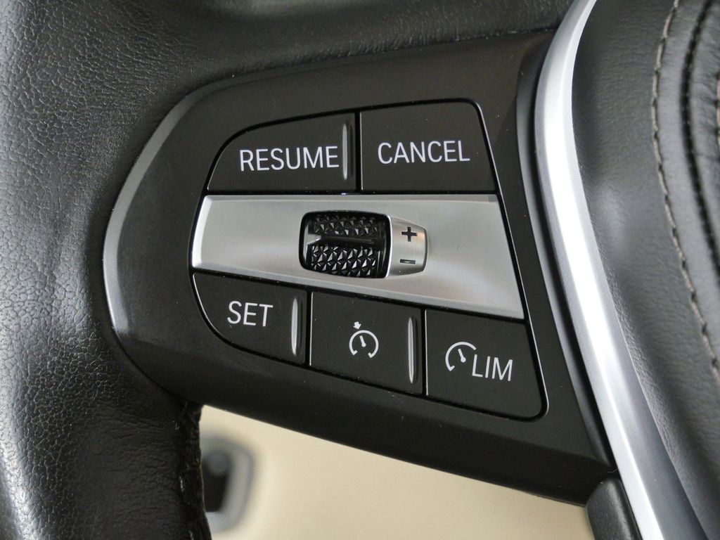 Thumbnail: 2021 BMW X5 - 40
