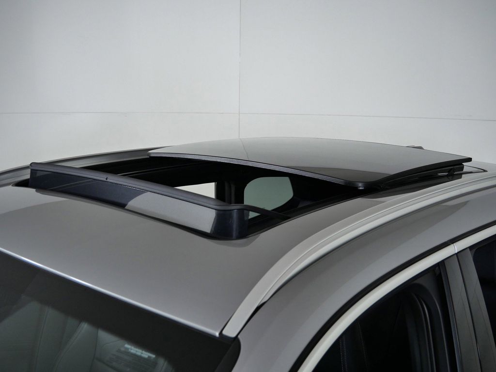 Thumbnail: 2026 BMW X1 - 18