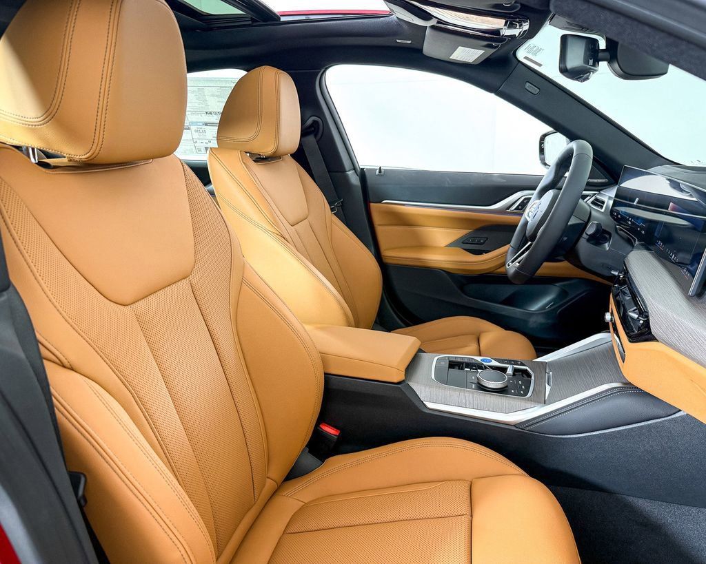 Thumbnail: 2025 BMW i4 - 22