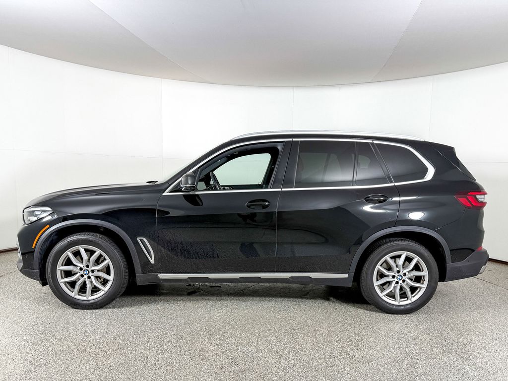 Thumbnail: 2023 BMW X5 - 6