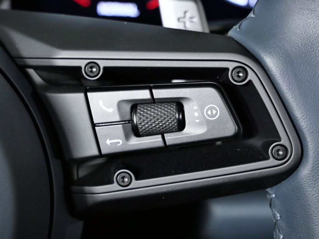 Thumbnail: 2023 Porsche 911 - 36