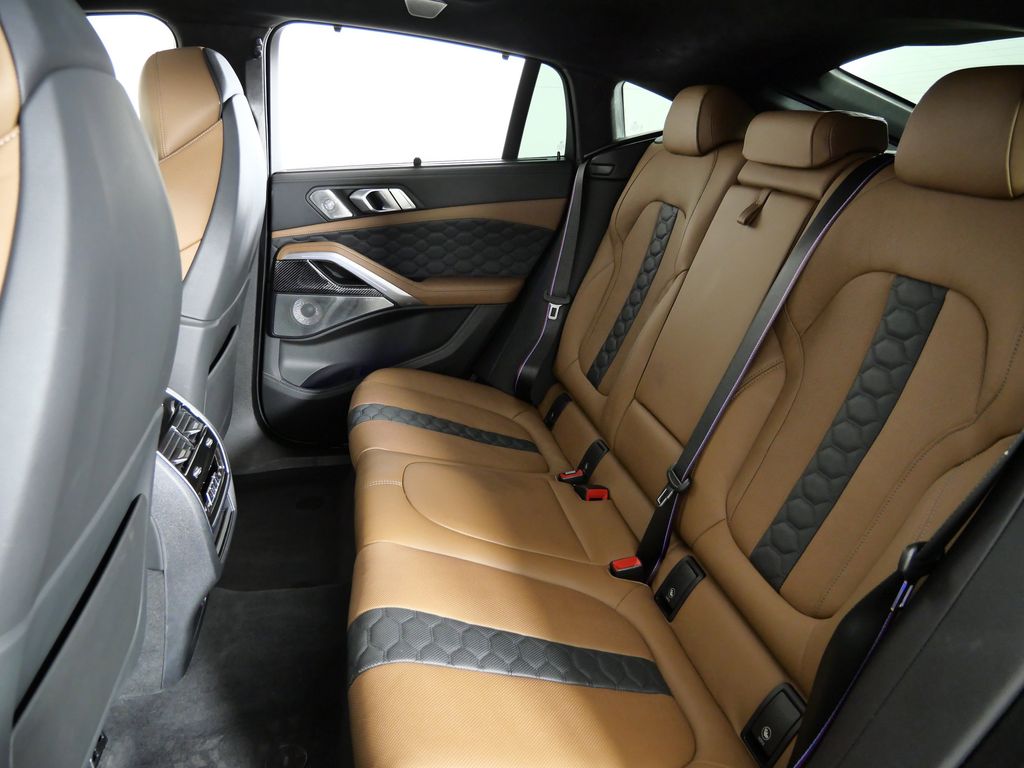 Thumbnail: 2023 BMW X6 - 31