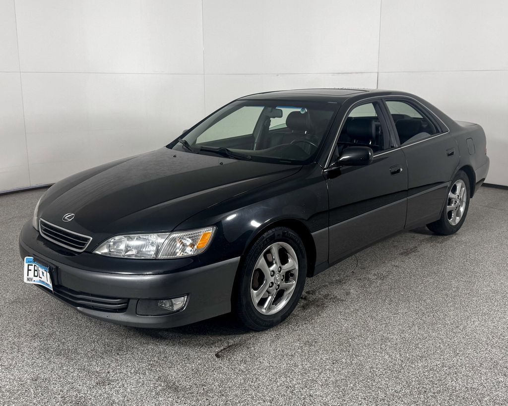 2000 Lexus ES 300 -
                  Wayzata, MN