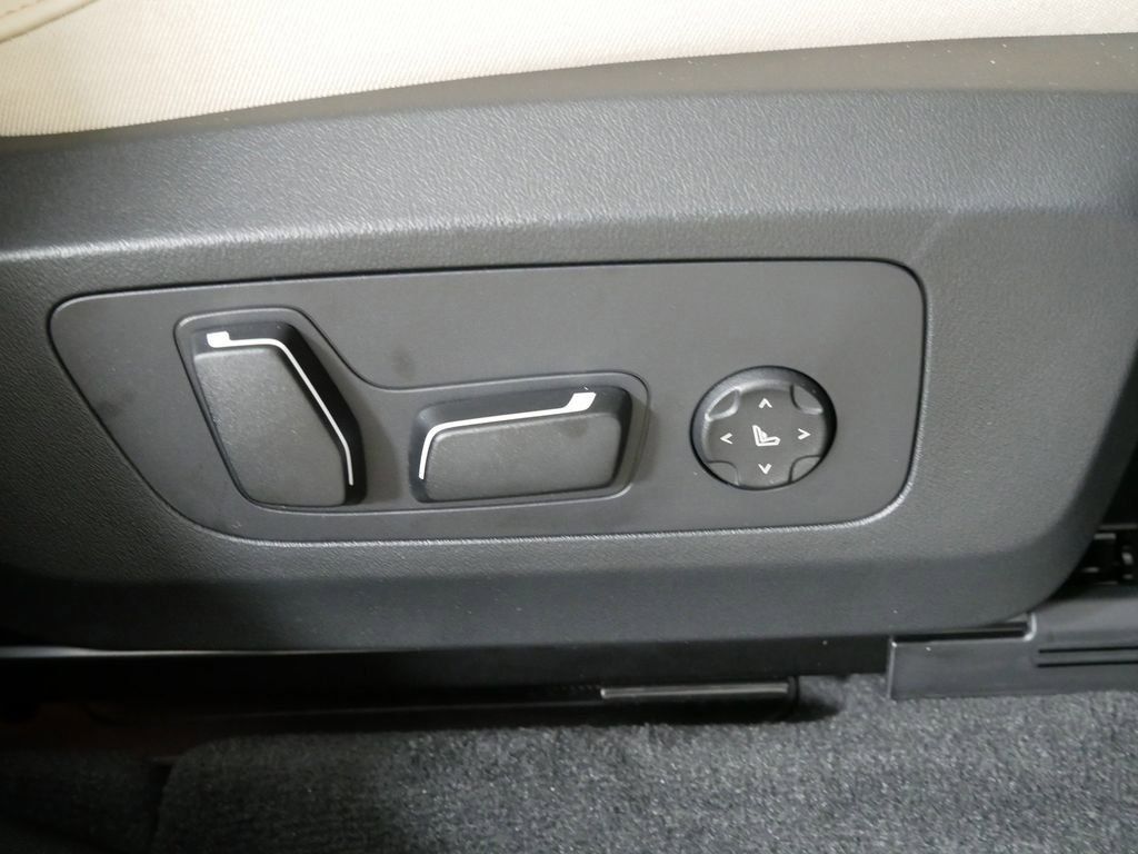 Thumbnail: 2025 BMW X3 - 24