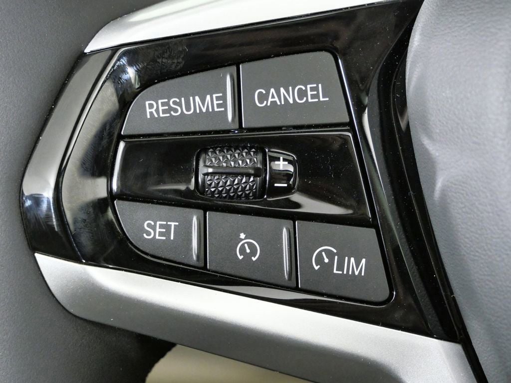 Thumbnail: 2026 BMW 3 Series - 40
