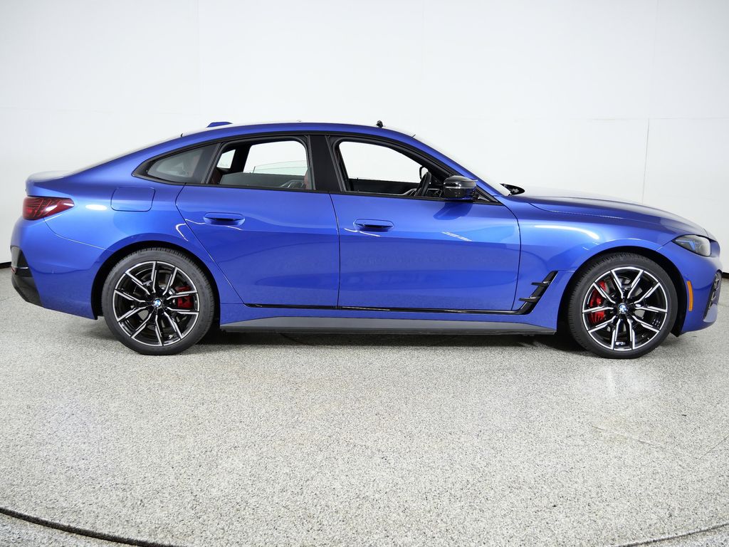 Thumbnail: 2025 BMW i4 - 9