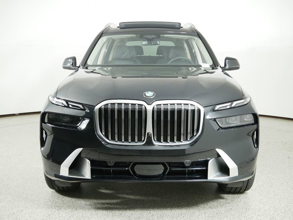 Thumbnail: 2026 BMW X7 - 7