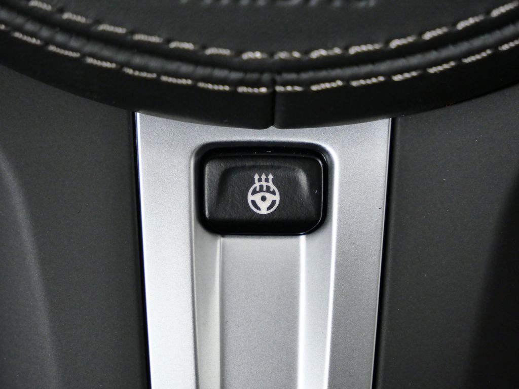 Thumbnail: 2026 BMW 8 Series - 42