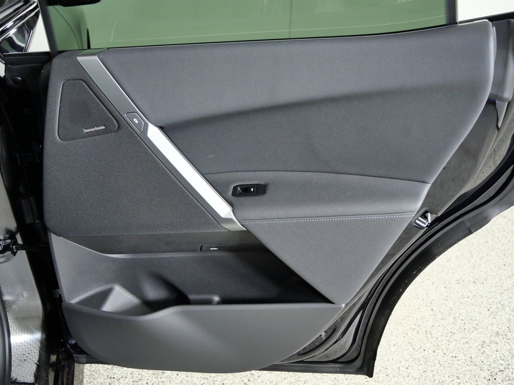 Thumbnail: 2026 BMW iX - 25