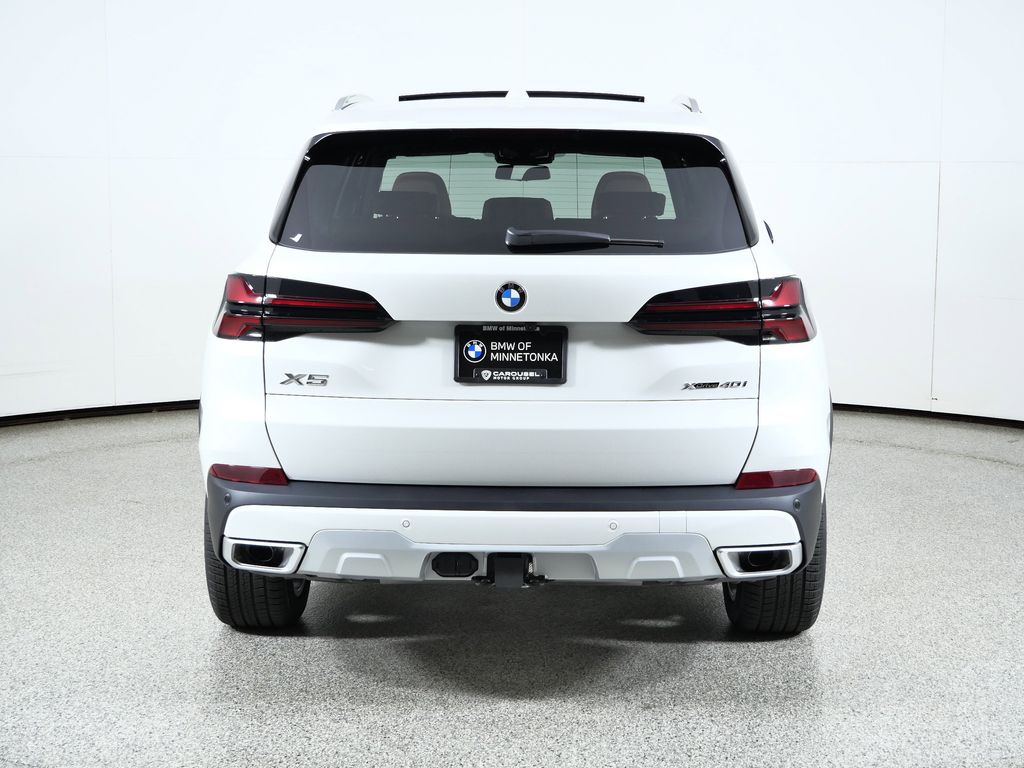 Thumbnail: 2026 BMW X5 - 10
