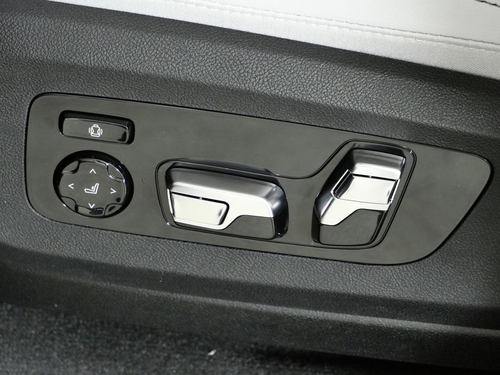 Thumbnail: 2026 BMW X5 - 39