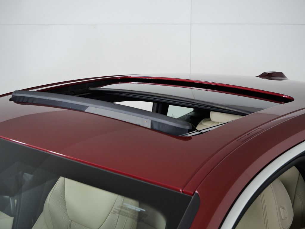 Thumbnail: 2025 BMW i4 - 22