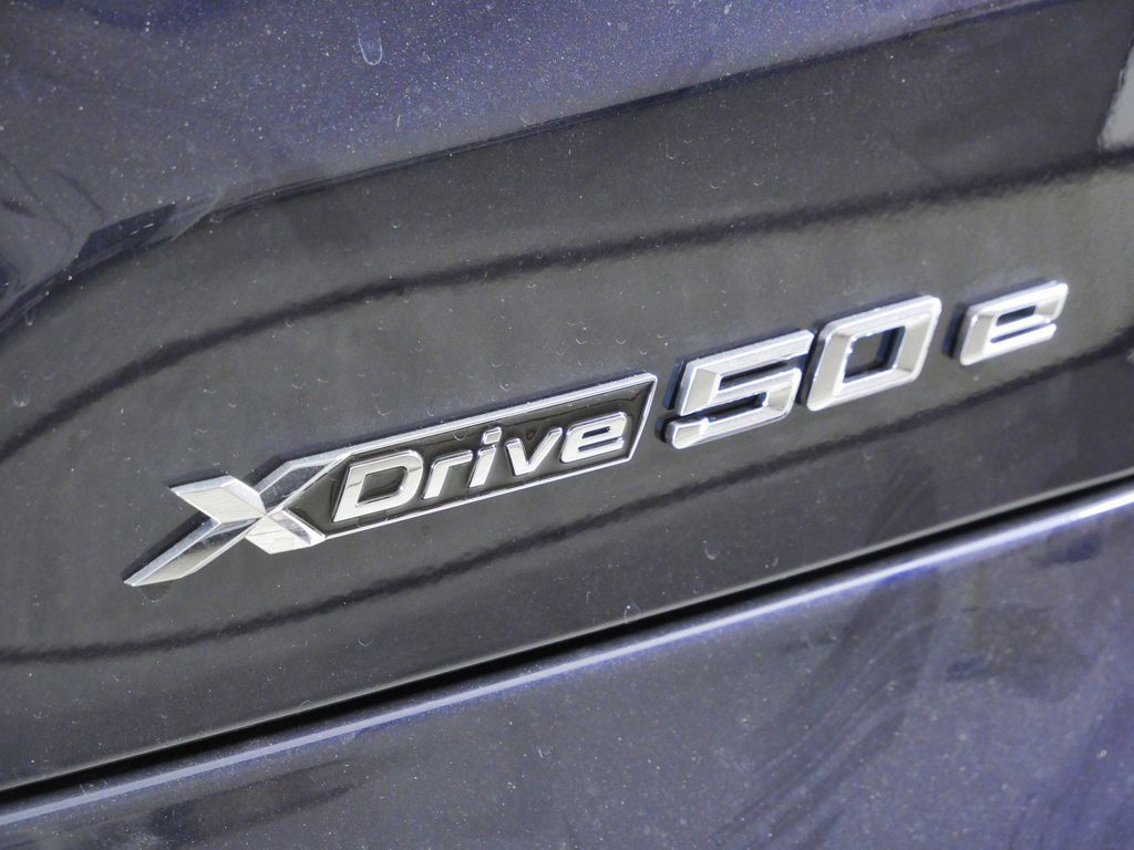 Thumbnail: 2026 BMW X5 - 12