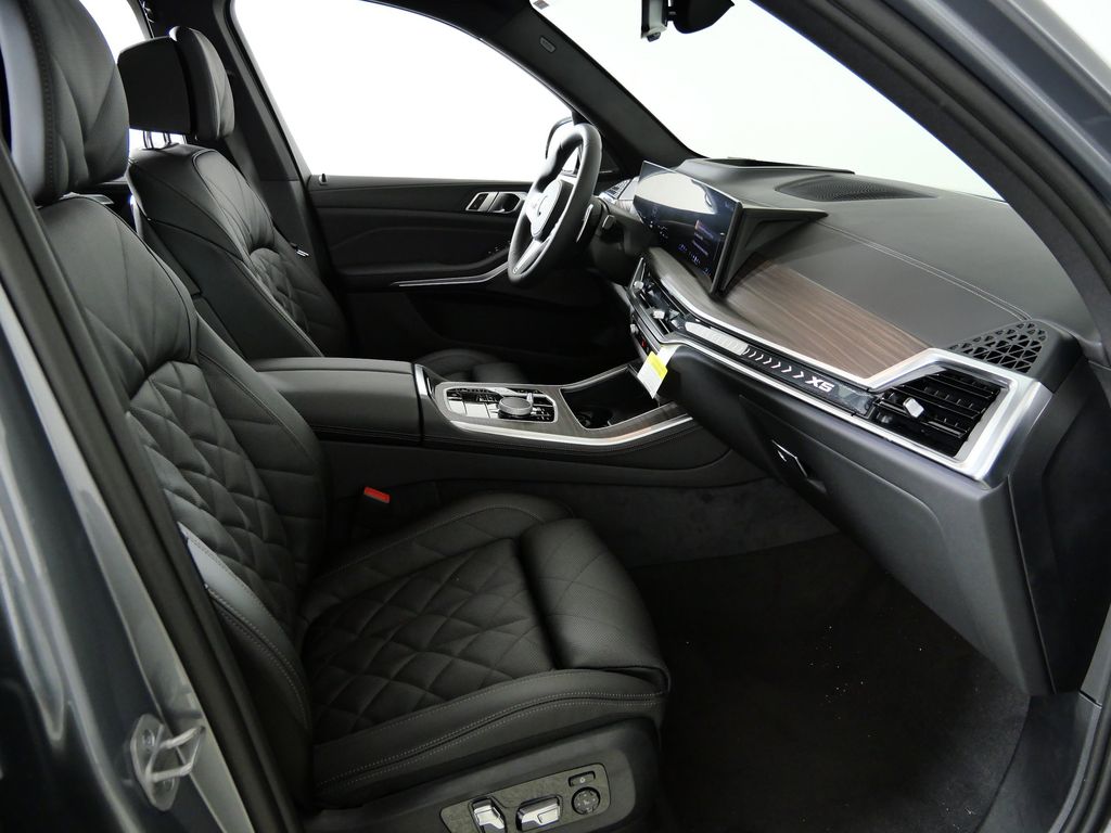 Thumbnail: 2026 BMW X5 - 20