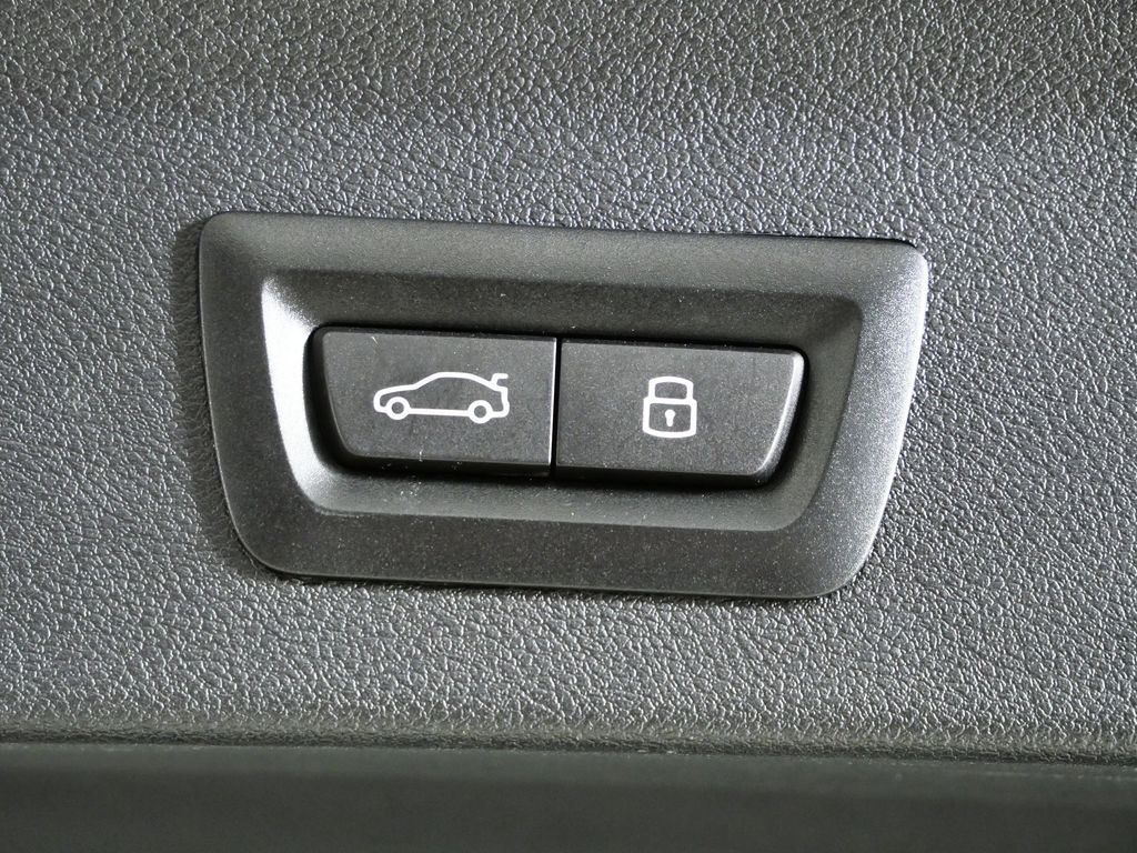 Thumbnail: 2024 BMW X3 - 33