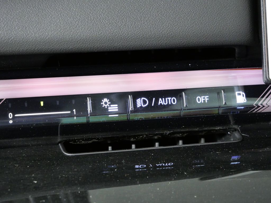 Thumbnail: 2026 BMW 5 Series - 39