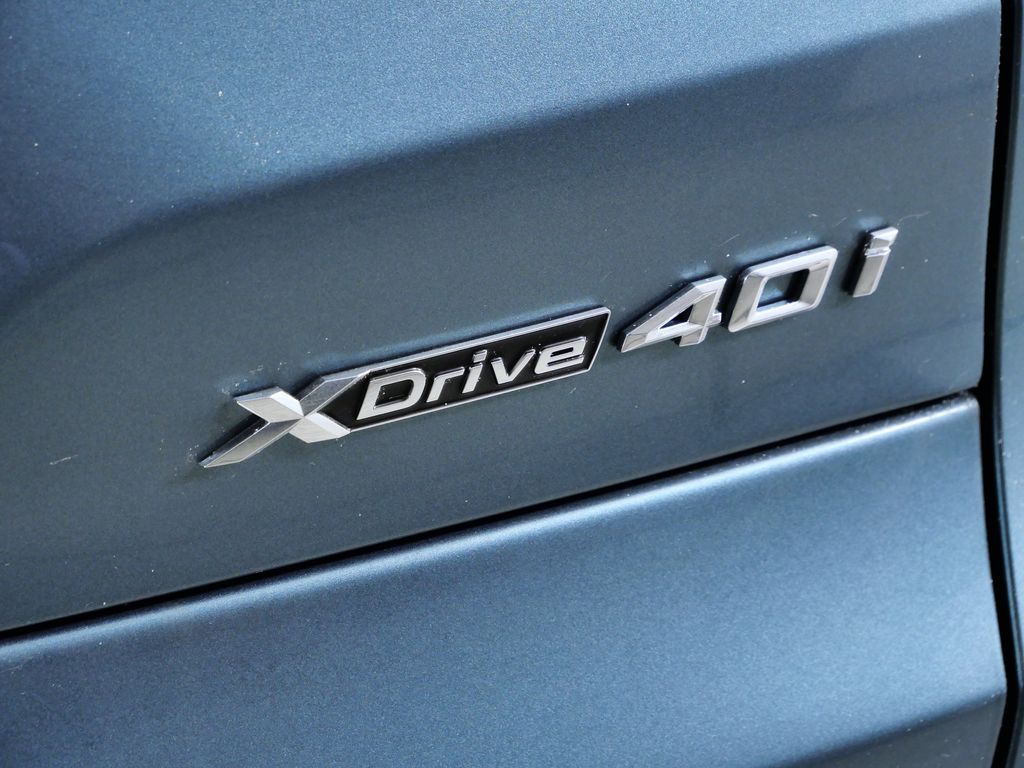 Thumbnail: 2026 BMW X5 - 12