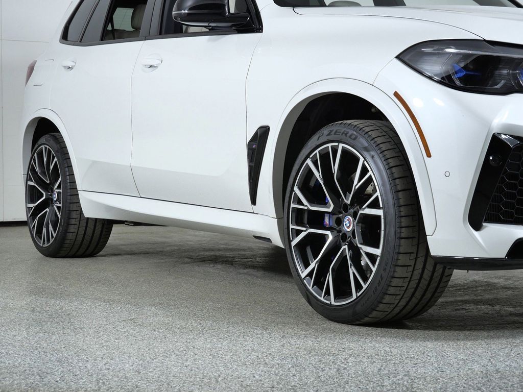 Thumbnail: 2023 BMW X5 - 6